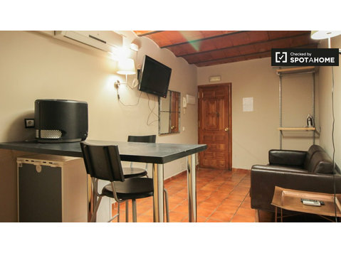 Quaint studio flat for rent in El Raval, Barcelona - اپارٹمنٹ