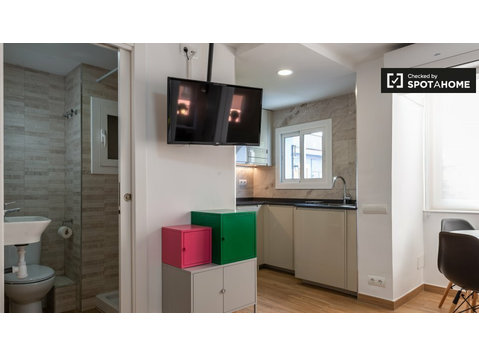 Quartos para alugar, apartamento de 2 quartos em Nou… - Apartamentos