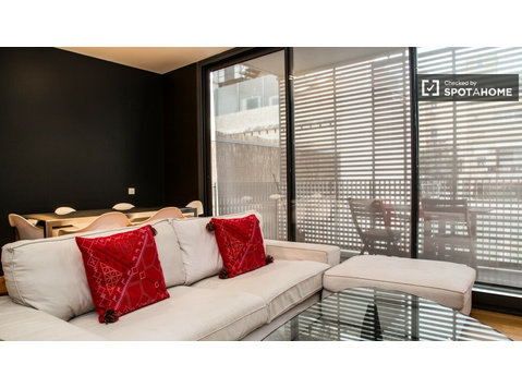 Espacioso piso de 2 habitaciones en la zona de Gràcia en… - Pisos