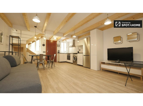 Spacieux duplex de 2 chambres à louer à Les corts, Barcelone - Appartements