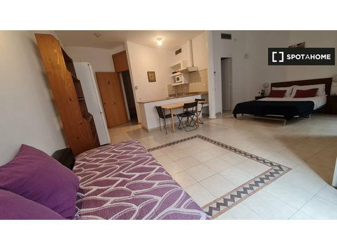 Studio apartment for rent in Barcelona - اپارٹمنٹ