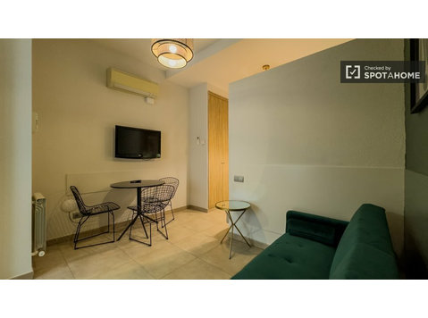 Studio apartment for rent in Sants, Barcelona - Apartments