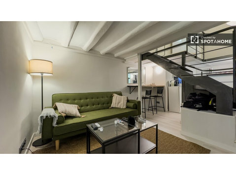 Estudio en alquiler en Sant Pere Santa Caterina. - Pisos