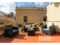Stilvolles Apartment mit Terrasse in Ciutat Vella - Wohnungen