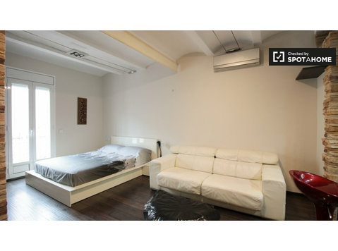 Stylish studio for rent in Poblenou, Barcelona - Apartments