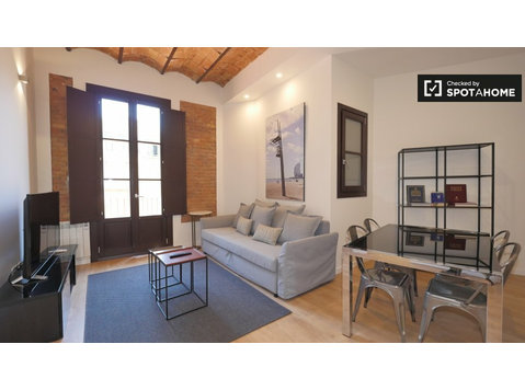 Apartamento de 2 quartos para alugar em L'Eixample,… - Apartamentos