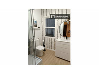 Room for rent in 2-bedroom apartment in Vigo - 出租