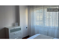 Room for rent in 4-bedroom apartment in O Castro, Vigo - Na prenájom