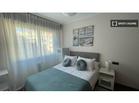 Room for rent in 4-bedroom apartment in O Castro, Vigo - 出租