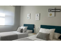 Room for rent in 4-bedroom apartment in San Paulo, Vigo - 空室あり