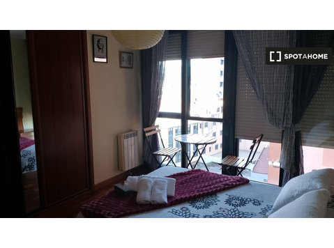Room in shared apartment in Vigo - 出租
