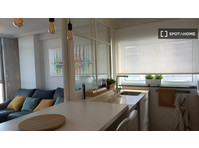 3-bedroom apartment for rent in Casco Vello, Vigo - Byty