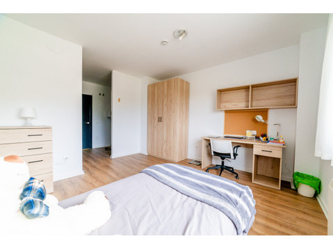 Habitación individual con baño privado - Apartments