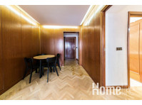 Private Room in Centro, Madrid - Комнаты