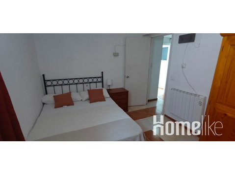 Private room with exterior window in shared apartment - Συγκατοίκηση
