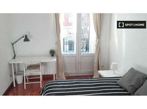 Charmantes Zimmer zur Miete in Argüelles, Madrid - Zu Vermieten