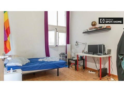Centro, Madrid'de 4 yatak odalı daire kiralamak Chill oda - Kiralık
