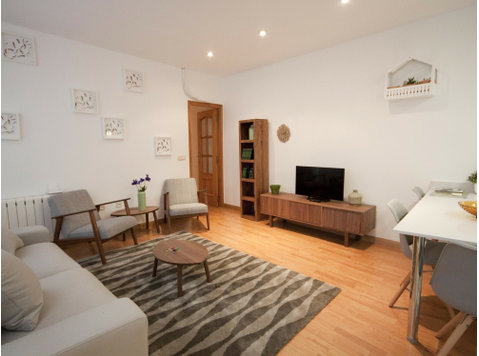 Flatio - all utilities included - Cozy Flat @Cortes… - Аренда