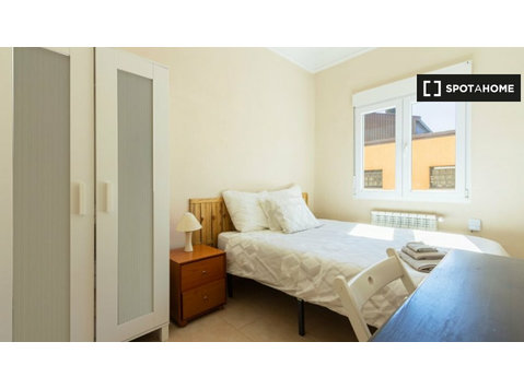 Möbliertes Zimmer in einer Wohngemeinschaft in Prosperidad,… - Zu Vermieten