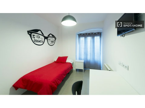 Ideales Zimmer in einer Wohngemeinschaft in Puerta del Sol,… - Zu Vermieten