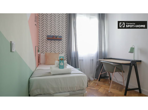 Live the coliving experience in the heart of Madrid - For Rent