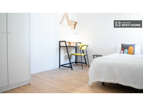 Zimmer zu vermieten in 3-Zimmer-Wohnung in Usera, Madrid - Zu Vermieten
