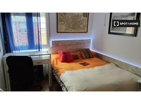 Usera, Madrid'de 3 odalı kiralık daire - Kiralık
