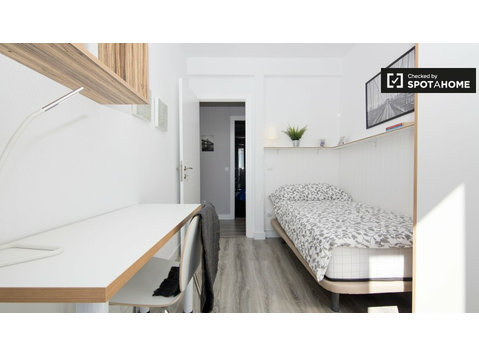 Zimmer zu vermieten in 6-Zimmer-Wohnung in Guindalera,… - Zu Vermieten