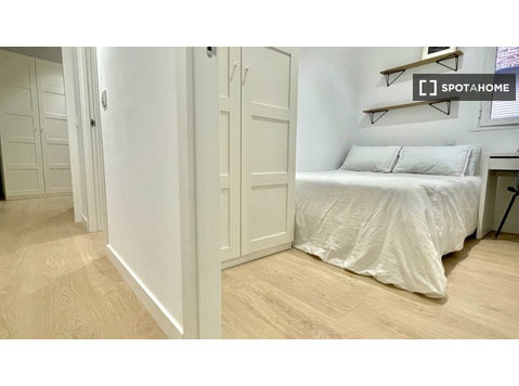 Zimmer zu vermieten in einem Coliving in Tetuán, Madrid - Zu Vermieten