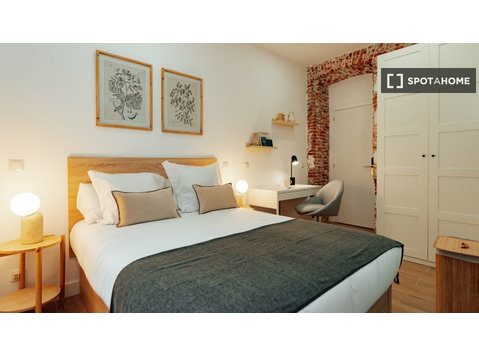 Room for rent in shared apartment in Barcelona - For Rent