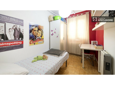 Zimmer zu vermieten in der Nähe von Alonso Martinez - Madrid - Zu Vermieten