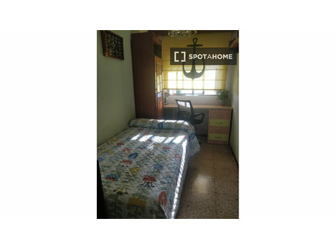 Zimmer zu vermieten in 2-Zimmer-Wohnung in Alcorcon - Zu Vermieten