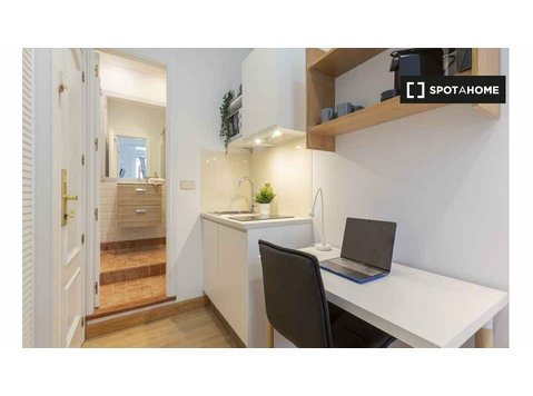 Studio for rent in Madrid - For Rent