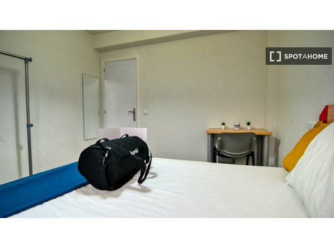 Quarto acolhedor em apartamento de 4 quartos em Getafe,… - Aluguel