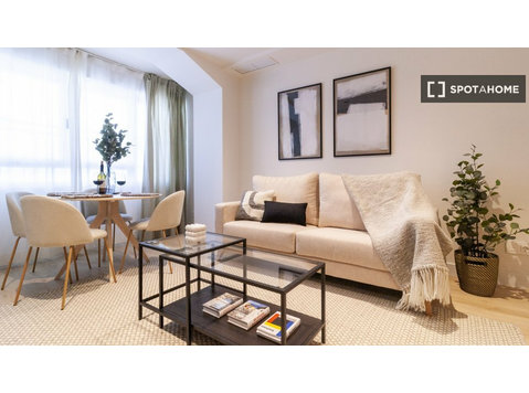 Kiralık 1 yatak odalı daire Nueva España, Madrid - Apartman Daireleri