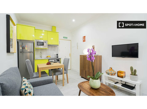 Apartamento de 1 quarto para alugar em Almagro, Madrid - Apartamentos