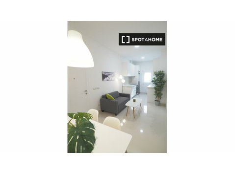 Appartamento con 1 camera da letto in affitto a Almagro e… - Appartamenti