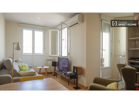 Argüelles, Madrid'de kiralık 1 yatak odalı daire - Apartman Daireleri