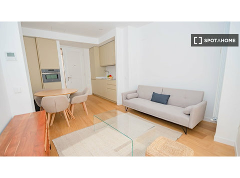 1-bedroom apartment for rent in Chamartín, Madrid - Apartmani