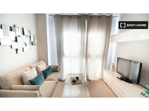 1-Zimmer-Wohnung zur Miete in Cuatro Caminos, Madrid - Wohnungen