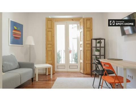Embajadores, Madrid'de kiralık 1 yatak odalı daire - Apartman Daireleri