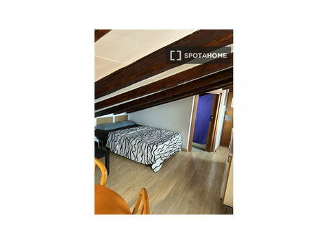 1-Zimmer-Wohnung zur Miete in Embajadores, Madrid - Wohnungen