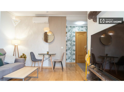 Lavapies, Madrid kiralık 1 odalı daire - Apartman Daireleri