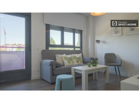 1-bedroom apartment for rent in Madrid - Διαμερίσματα