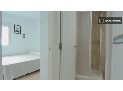 Appartamento con 1 camera da letto in affitto a Usera,… - Appartamenti
