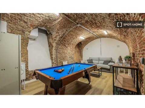 Apartamento de 2 quartos para alugar em Embajadores, Madrid - Apartamentos