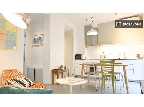 2-pokojowe mieszkanie do wynajęcia w Lavapiés, Madryt - Mieszkanie