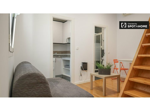 Lavapies, Madrid kiralık 2 odalı daire - Apartman Daireleri