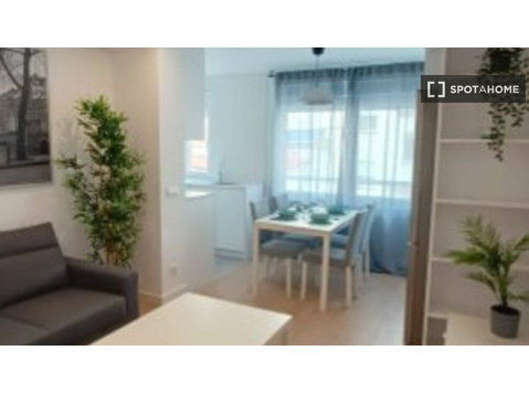 2-pokojowe mieszkanie do wynajęcia na Liście w Madrycie - Mieszkanie