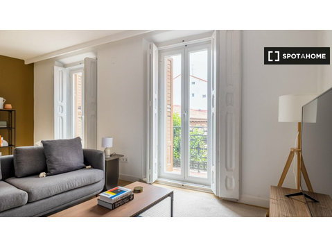 2-bedroom apartment for rent in Madrid - Asunnot